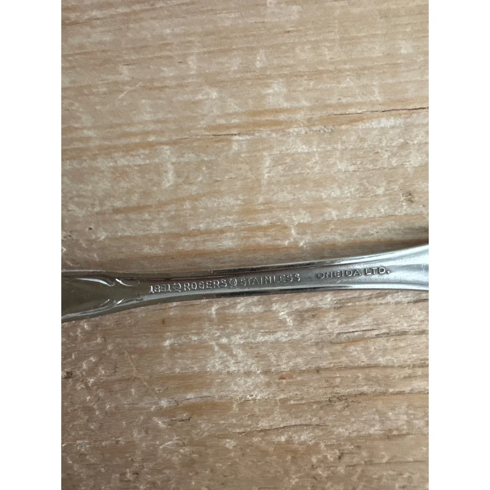 Oneida 1881 Rogers Rose Song Stainless Steel Flatware Set Floral Scrolled Handle